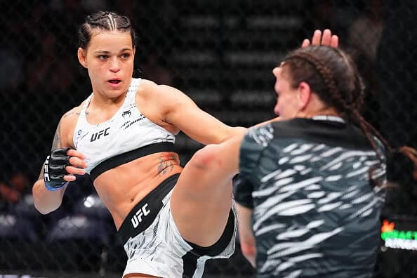 Eduarda Moura derrota veterana no UFC Nashville (Foto: Jeff Bottari / Zuffa LLC / Divulgação UFC)