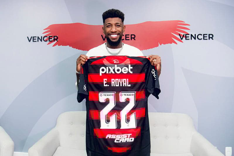 Emerson Royal é apresentado pelo Flamengo