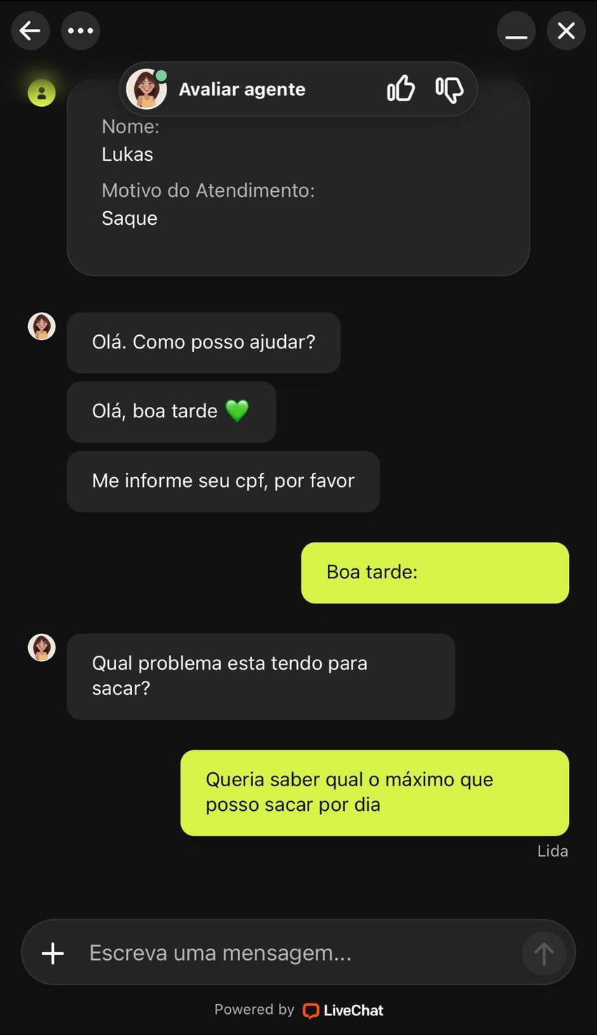 Captura de tela mostra o atendimento via chat ao vivo na F12 Bet.