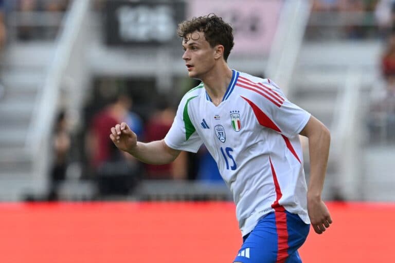 Mercado da Bola: Giorgio Scalvini, zagueiro da Atalanta, está na mira do Newcastle(Foto: Claudio Villa/ Getty Images North America / Getty Images via AFP)