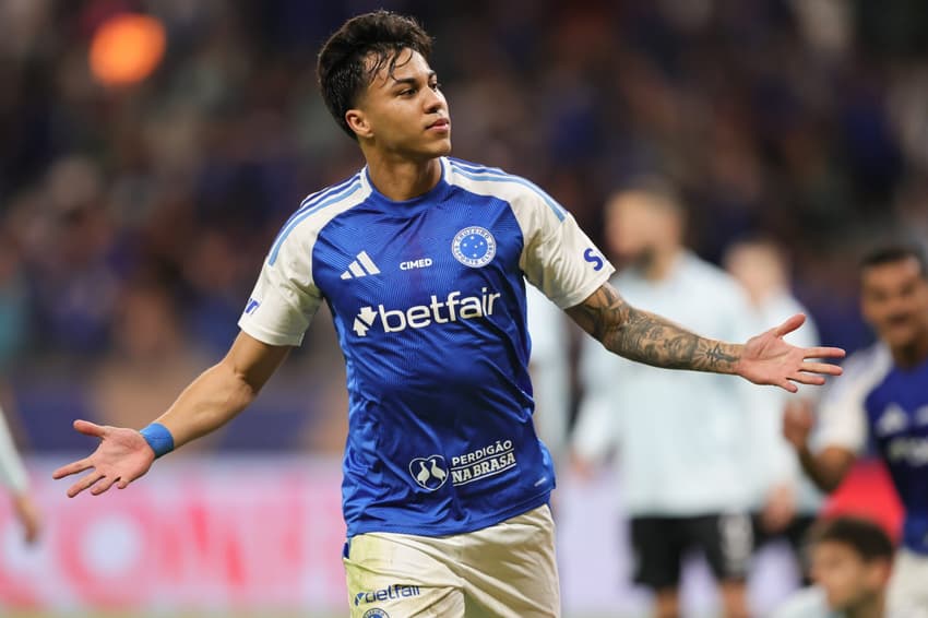 Kaio Jorge comemora gol no jogo do Cruzeiro contra o Grêmio
