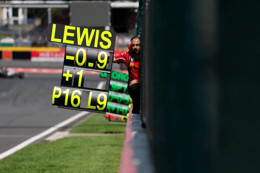 Tempo de Lewis Hamilton na corrida sprint no GP da Bélgica na F1 2025 (Foto: STEPHANIE LECOCQ / POOL / AFP)