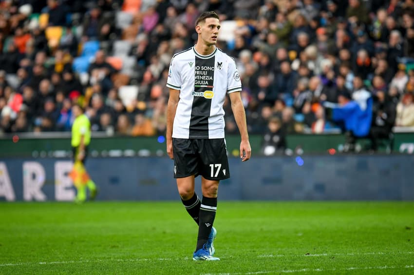 Lorenzo Lucca em ação pela Udinese (Foto: Reprodução/Udinese)