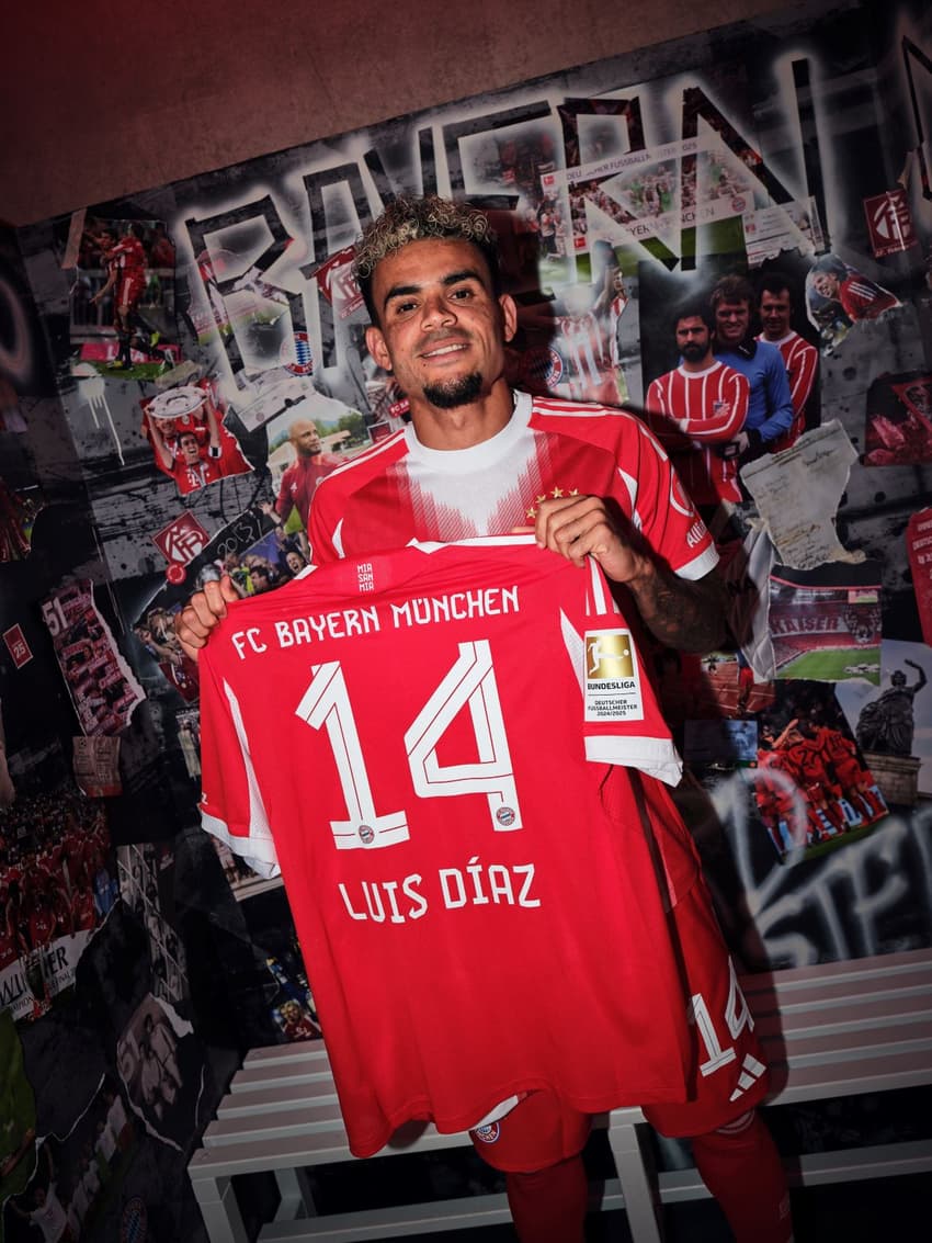 Luis Díaz apresentrado com a camisa 14 no Bayern (Foto: Reprodução/Bayern de Munique)