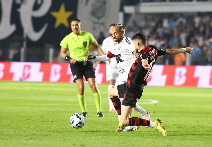 Neymar, do Santos, durante partida contra o Flamengo na Vila Belmiro