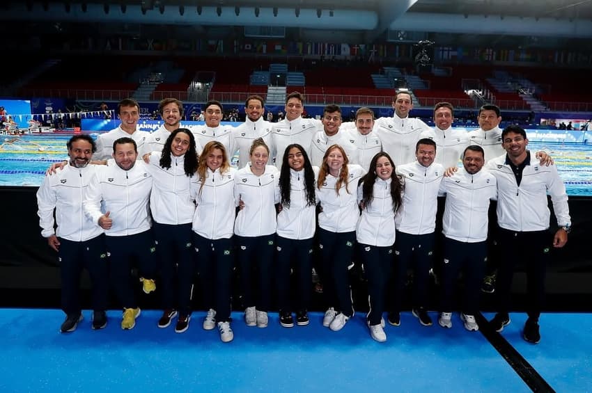 Nadadores brasileiros já estão em Singapura para o Mundial
