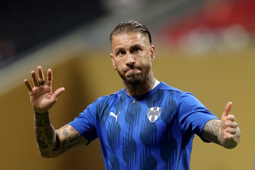 Sergio Ramos no aquecimento para Borussia Dortmund x Monterrey