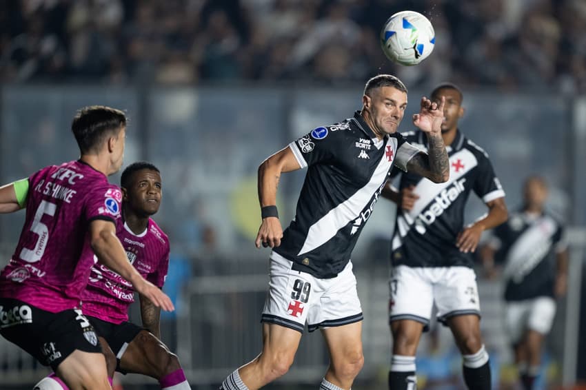 Vegetti, do Vasco, durante partida contra o Independiente del Valle em São Januário