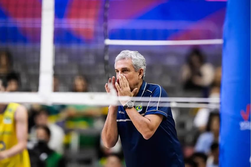 Zé Roberto avaliou campanha do Brasil na VNL