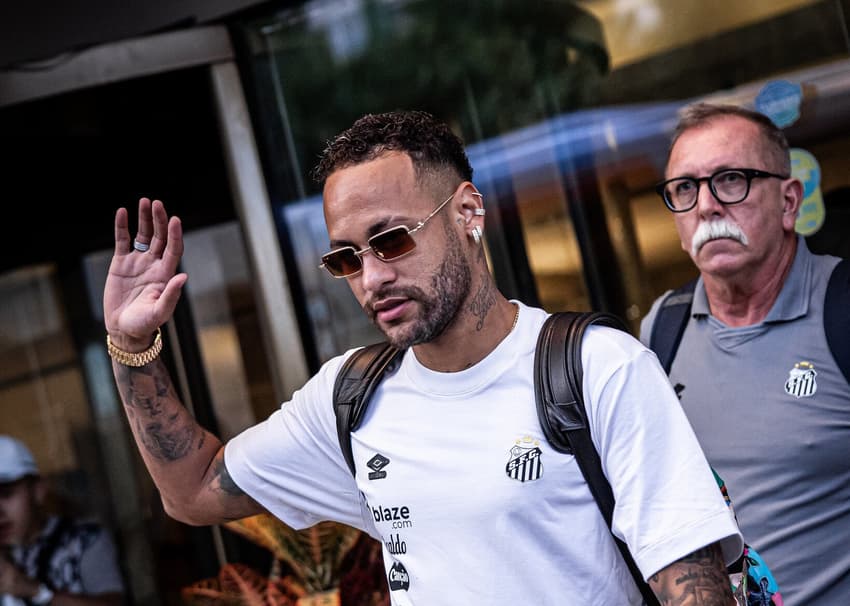 Neymar pode ficar fora contra o Vasco se receber novo amarelo (Foto: Raul Baretta/ Santos FC)