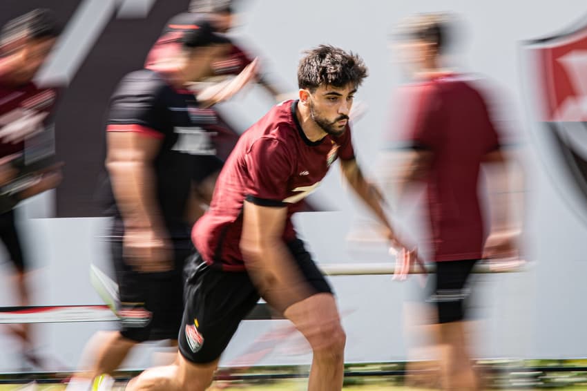 Rúben Ismael testa resistência em treino do Vitória (Foto: Victor Ferreira / EC Vitória)