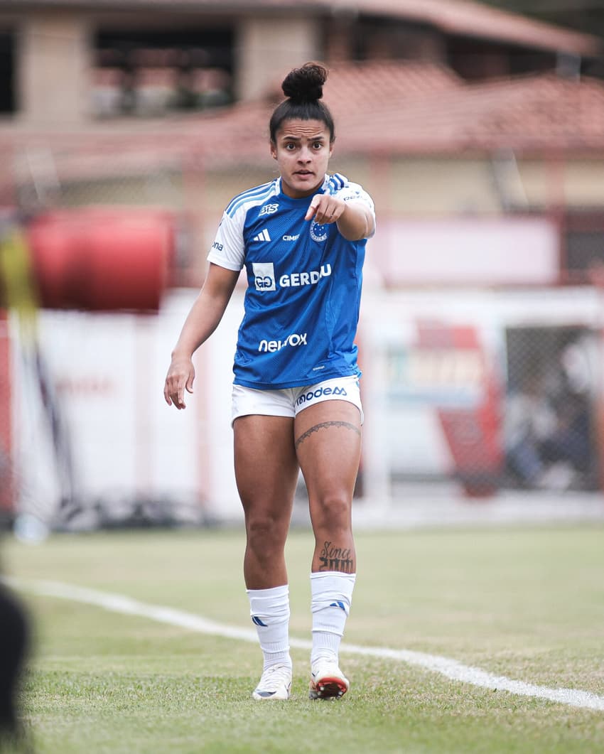 Isabela fez o gol de empate do Cruzeiro e cobrou Corinthians. (Foto: Gustavo Martins/ Cruzeiro)