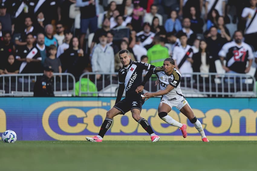 Coutinho e Rony em Vasco x Atlético-MG (Foto: Pedro Souza / Atlético)