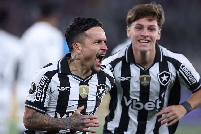 Artur fez o gol da vitória do Botafogo sobre a LDU (Foto: Vítor Silva/Botafogo)