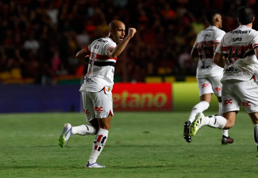 Lucas Moura atacante São Paulo