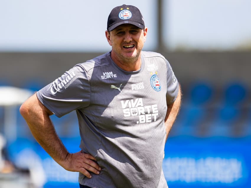 Rogério Ceni comanda treino do Bahia (Foto: Letícia Martins / EC Bahia)
