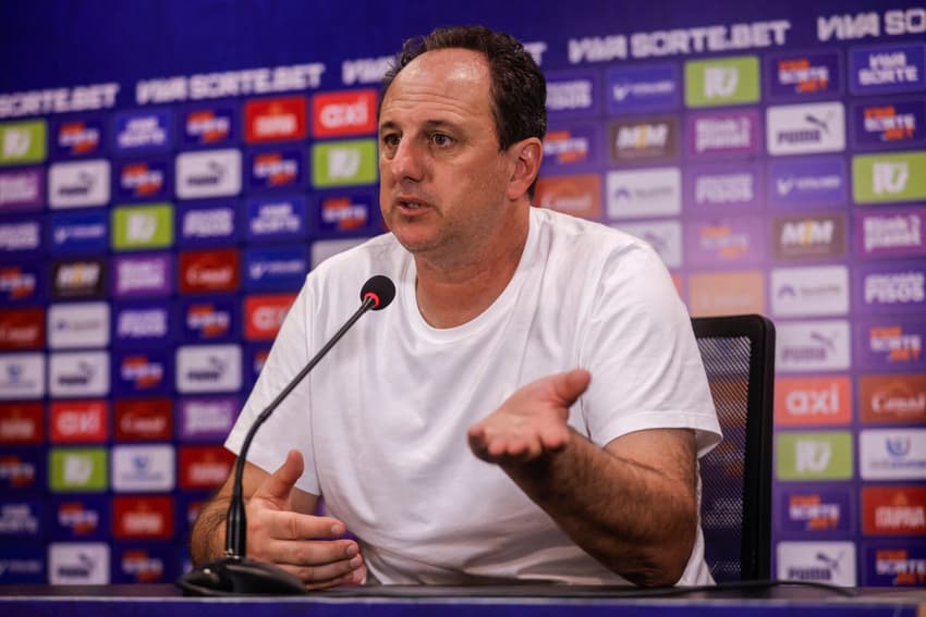 Rogério Ceni em entrevista coletiva pelo Bahia (Foto: Rafael Rodrigues / EC Bahia)