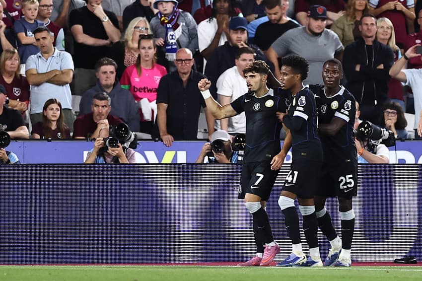 O Chelsea venceu o West Ham por 5 a 1 (Foto: HENRY NICHOLLS / AFP)