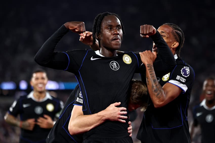 O Chelsea venceu o West Ham por 5 a 1 (Foto: HENRY NICHOLLS / AFP)
