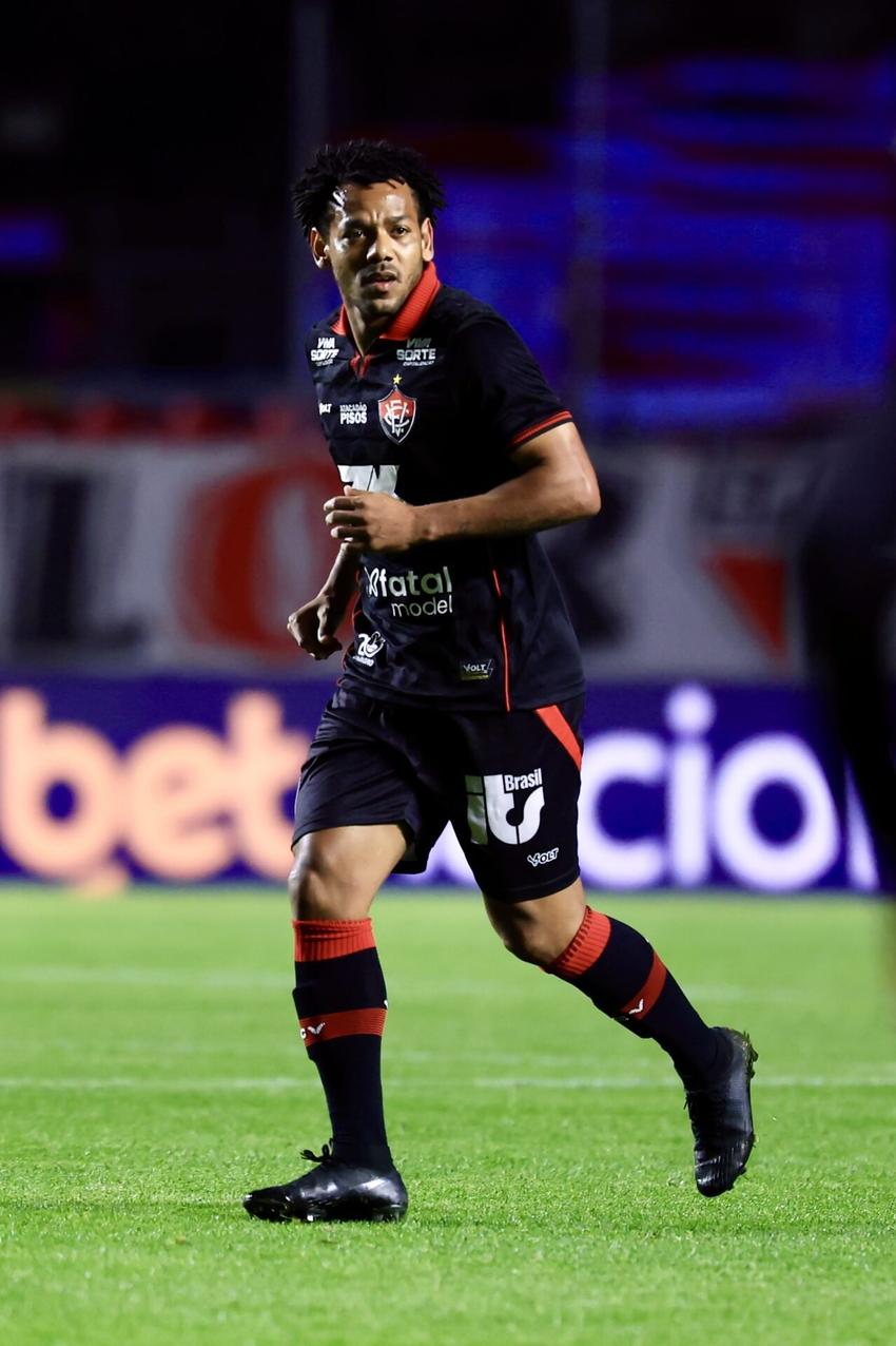 Romarinho em ação no Morumbis (Foto: Marcello Zambrana/AGIF)