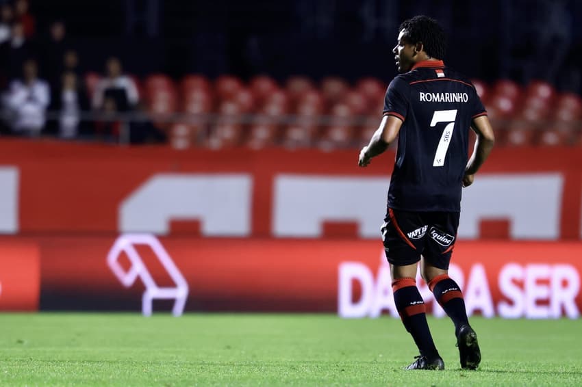 Romarinho estreou pelo Vitória no jogo contra o São Paulo (Foto: Marcello Zambrana/AGIF)