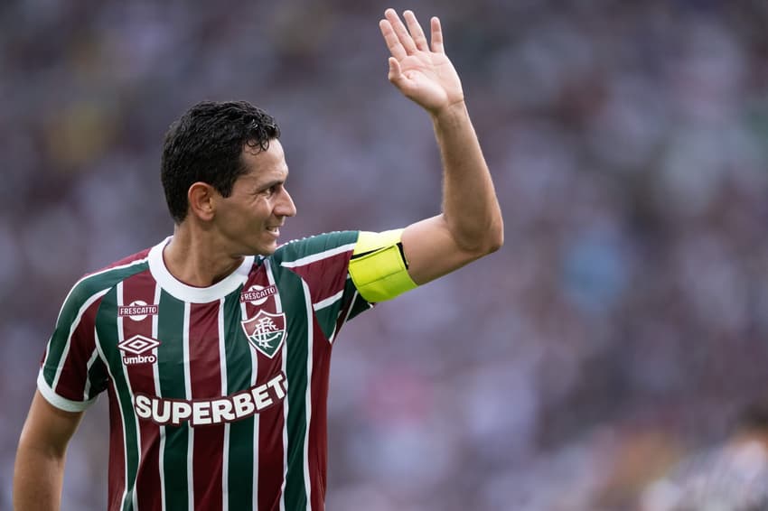 Ganso em campo em Fluminense x Fortaleza (Foto: Jorge Rodrigues/AGIF)