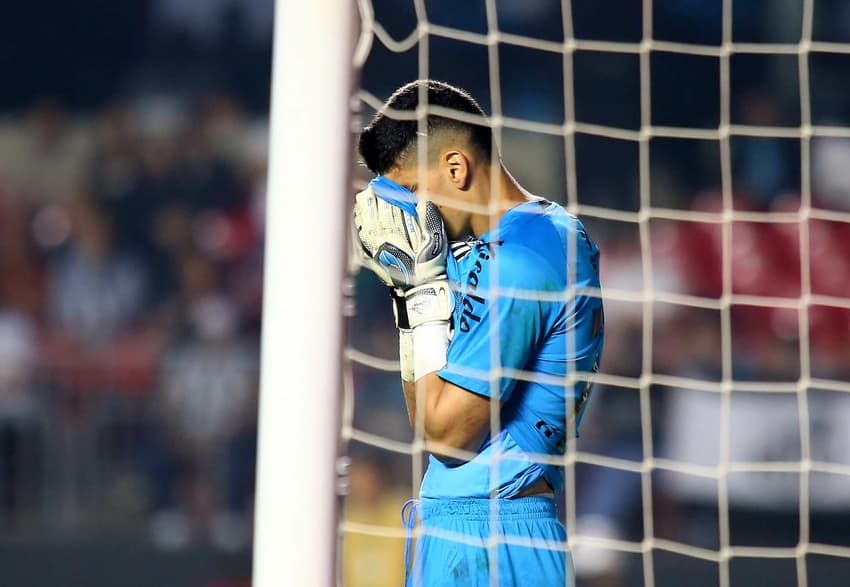 Gabriel Brazão tem contrato com o Santos até o fim de 2028. (Foto: Mauricio De Souza/AGIF)