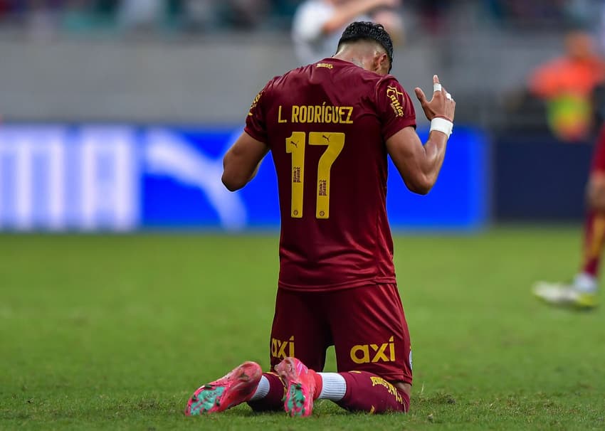 Lucho Rodríguez celebra gol pelo Bahia (Foto: Jhony Pinho/AGIF)