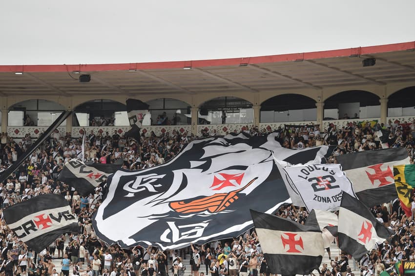 O Vasco é o primeiro time de fora da zona do rebaixamento do Campeonato Brasileiro. (Foto: Thiago Ribeiro/AGIF)