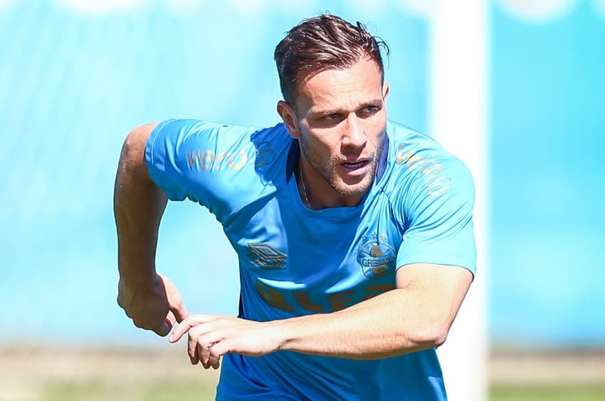 Arthur já treina com o elenco do Grêmio. (Foto: Lucas Uebel/Grêmio FBPA)
