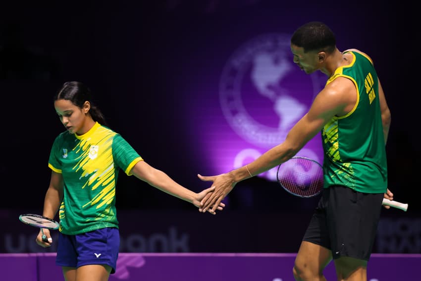 Juliana Viana e Davi Silva conquistaram o ouro no badminton