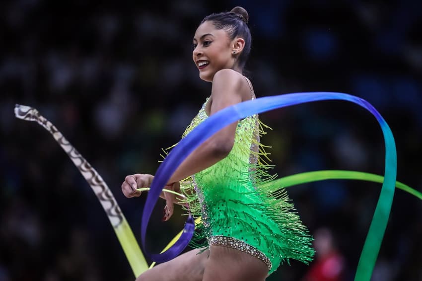Barbara Domingos se apresenta com fita no Mundial de Ginástica Rítmica de 2025 (Foto: Gaspar Nóbrega / CBG)