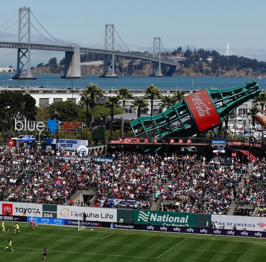 Estádio Oracle Park, em São Francisco, recebeu o maior público da história da NWSL