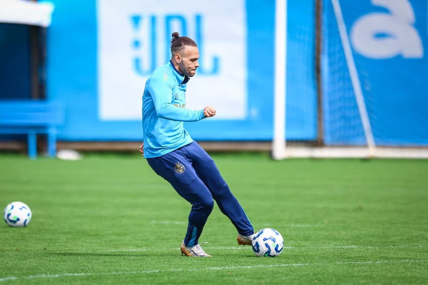 Braithwaite em treinamento do Grêmio. (Foto: Lucas Uebel/Grêmio FBPA)