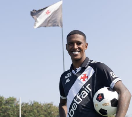 Robert Renan é o terceiro reforço do Vasco na temporada