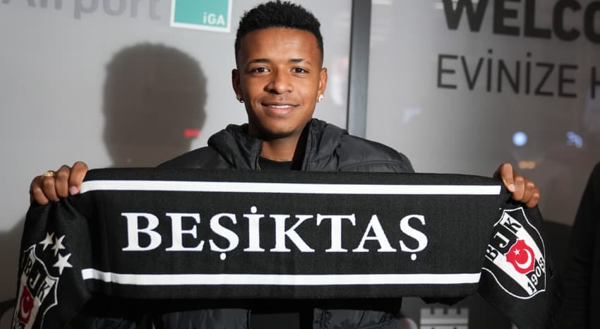 Atacante equatoriano Keny Arroyo, do Besiktas (Foto: Reprodução Redes Sociais/Besiktas)