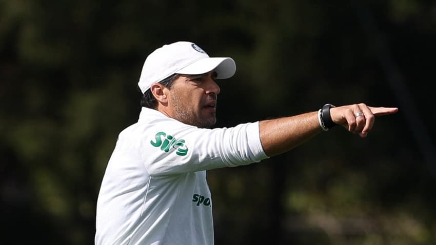 Abel Ferrira comanda o último treino do Palmeiras antes de enfrentar o Vitória, no Barradão. (Foto: Foto: Cesar Greco/Palmeiras)