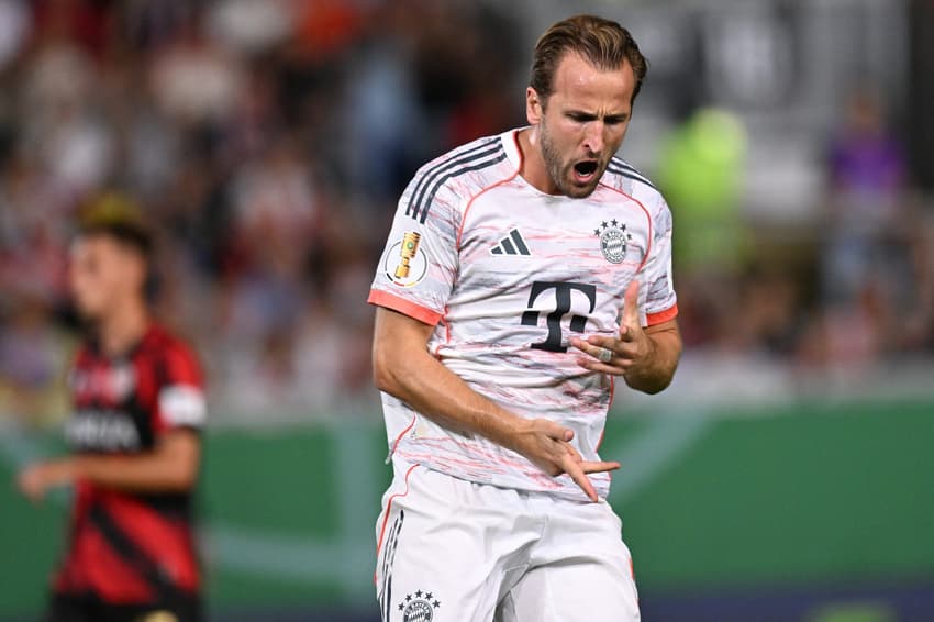 Kane comemora gol pelo Bayern de Munique contra o Wehen Wiesbaden, pela Copa da Alemanha