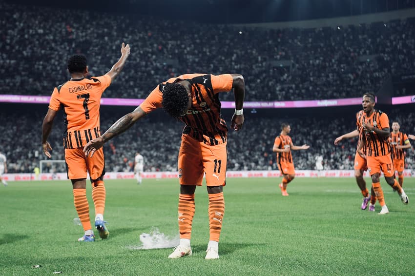 Kevin comemora gol marcado contra o Besiktas (Foto: Reprodução/Kevin)