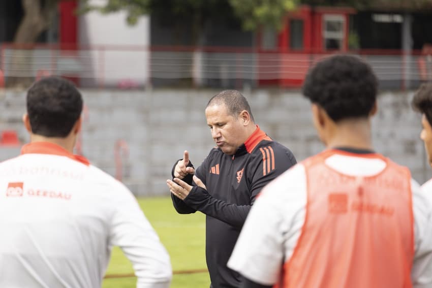 Mário Jorge, novo técnico do sub-20 do Internacional