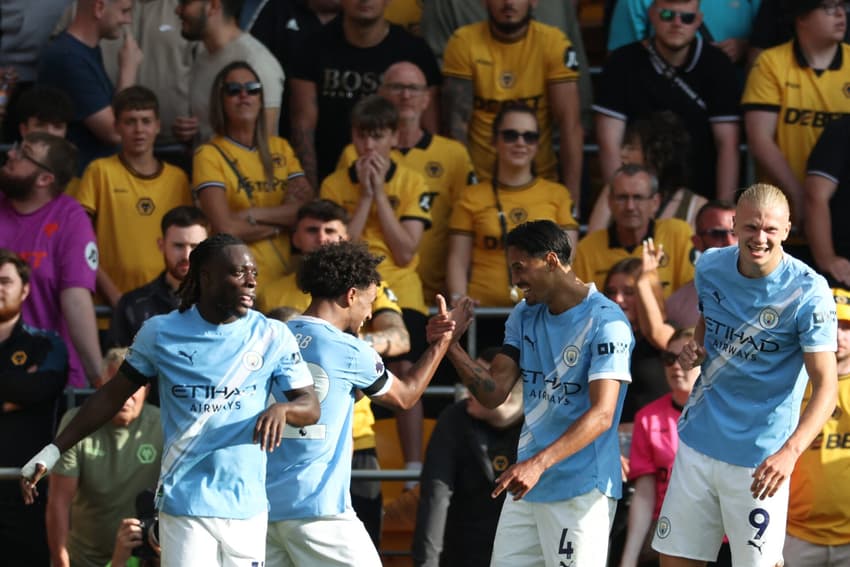 Tijjani Reijnders, do Manchester City, marcou contra o Wolves pela Premier League (Foto: Darren Staples / AFP)