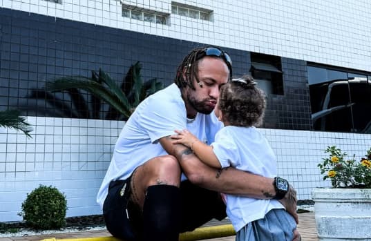 Neymar e sua filha Mavie