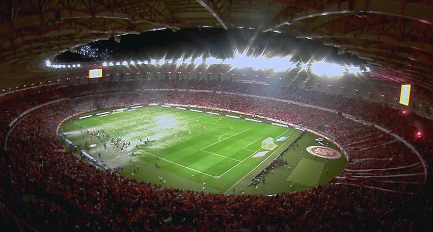 Papel picado no Beira-Rio