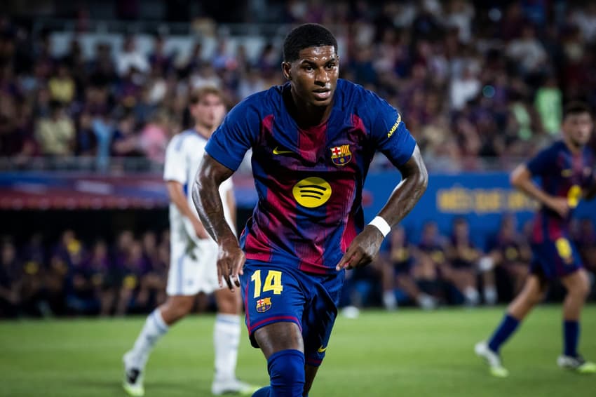 Rashford em ação pelo Barcelona contra o Como pelo Troféu Joan Gamper