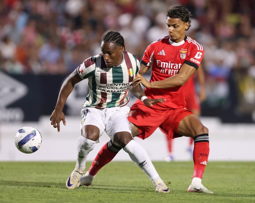 Richard Ríos, ex-jogador do Palmeiras, em partida do Benfica 