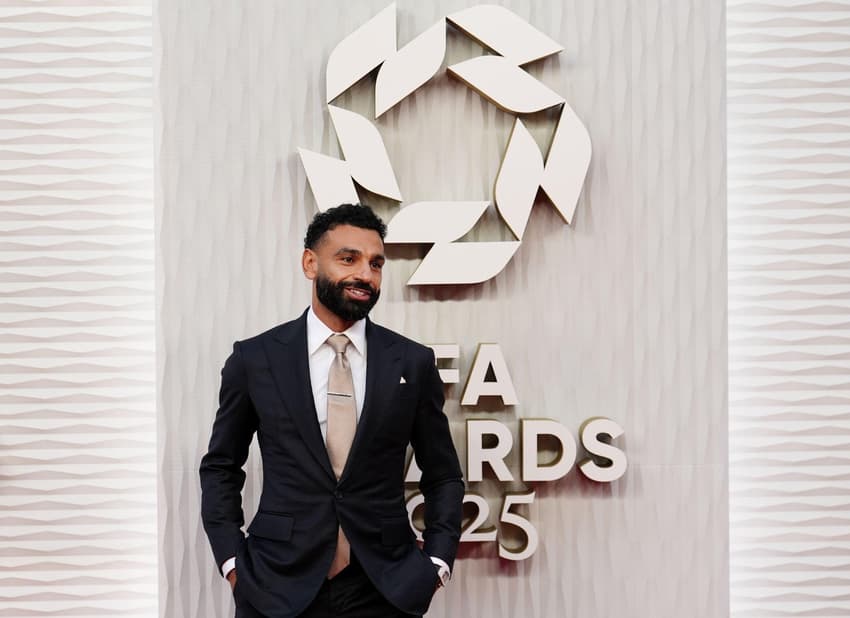 Salah na premiação da PFA (Foto: Reprodução/X)