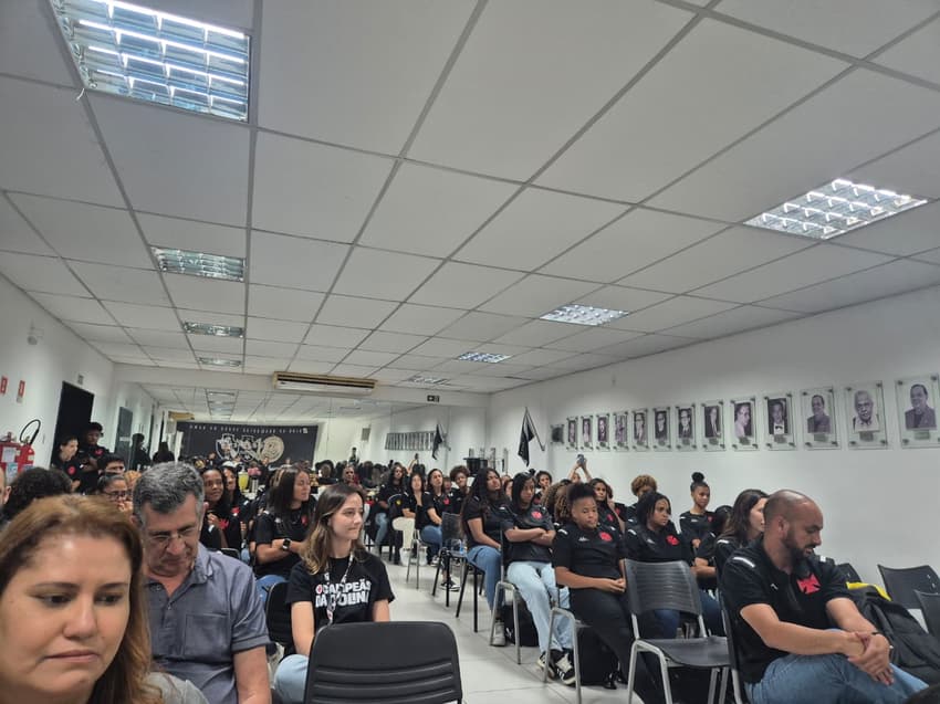 Vasco feminino aniversário (2)