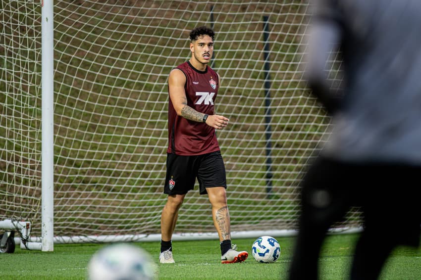 Lucas Halter em treino do Vitória no Barradão (Foto: Victor Ferreira / EC Vitória)