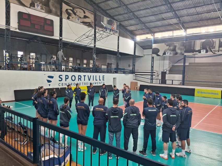 Seleção Brasileira feminina de vôlei em treino. (Foto: Isabella Zuppo / Lance!)