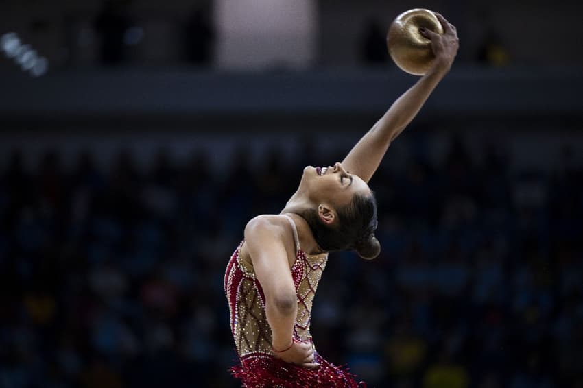 Bárbara Domingos se apresenta com Bola no Mundial de Ginástica Rítmica do Rio de Janeiro (Foto: Ivan Carvalho / CBG)